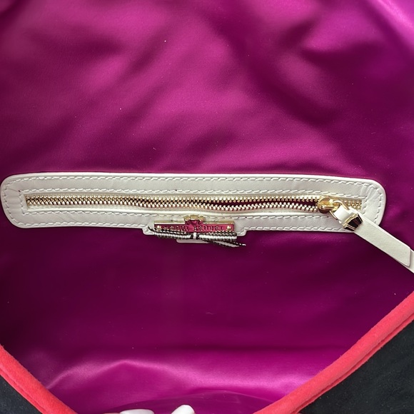 Henri Bendel - suede shoulder bag with gold chain - Picture 7 of 9